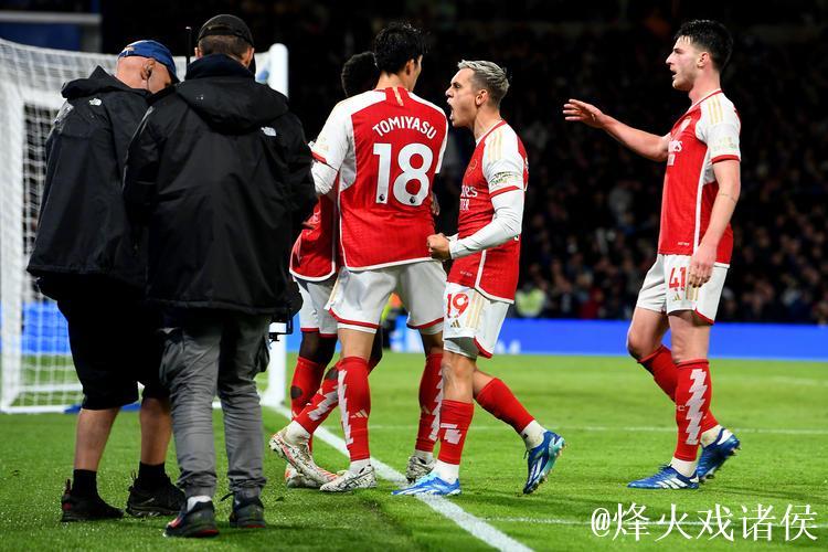 英超三队争冠仅差3分,欧战保级区竞争胶着 英超三队争冠仅差3分,欧战保级区竞争胶着