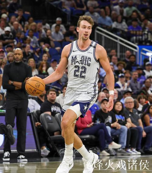 小瓦格纳狂砍35分魔术击败76人 老鹰终结雄鹿7连胜神话 小瓦格纳狂砍35分魔术击败76人 老鹰终结雄鹿7连胜神话